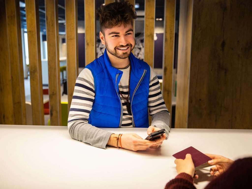 Ibis Budget Strasbourg Centre Republique エクステリア 写真